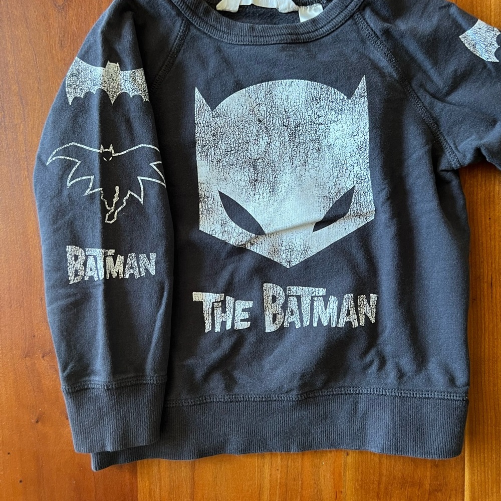 2-4 H&M grey and white Batman sweater